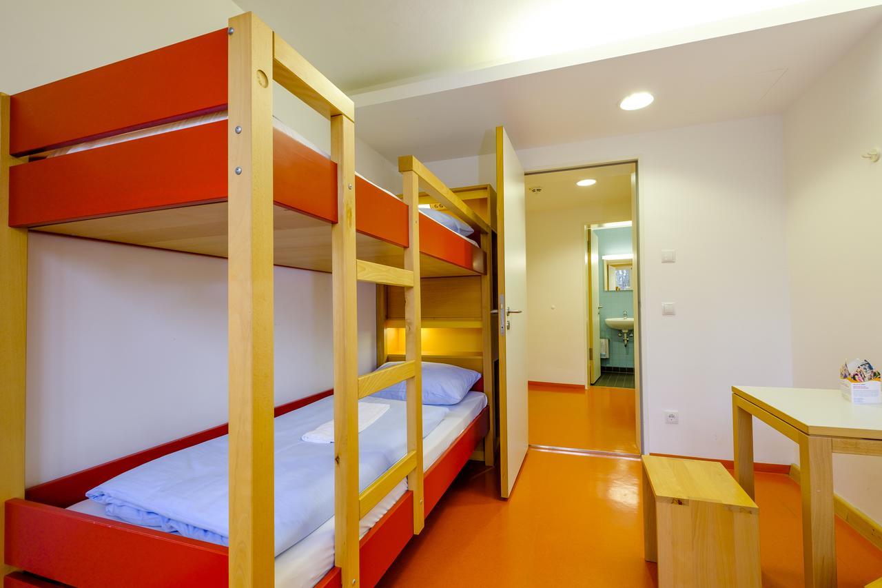 Hi Park Youth Hostel *